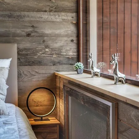 Immobilier De Montagne - La Collection - Casa Megeve